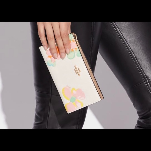 Coach Tote and wallet - Picture 7 of 7